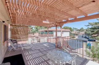 Photo #2: 2293892 Listing 