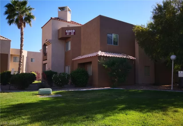 MLS: 2293899 Condo For Sale