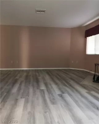 Photo #5: 2293899 Listing 