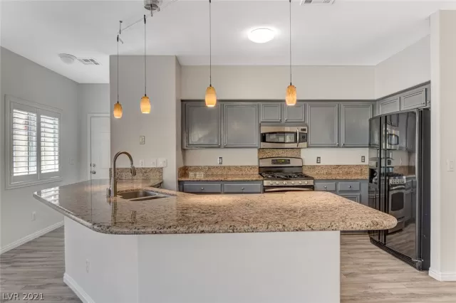 MLS: 2293910 Condo For Sale