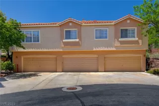 Photo #1: 2293910 Listing