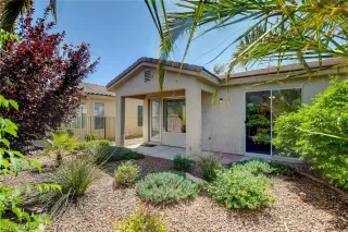 Photo #1: 2293911 Listing