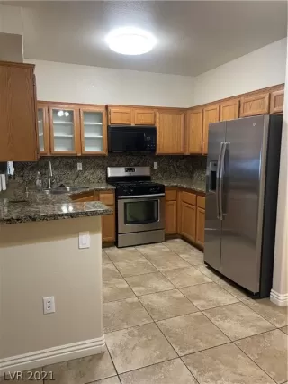 Photo #1: 2293916 Listing