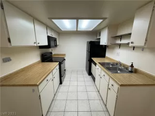 Photo #4: 2293943 Listing 