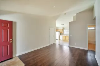 Photo #5: 2293945 Listing 