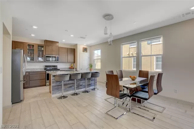 MLS: 2293950 Condo For Sale