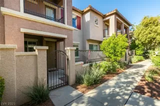 Photo #1: 2294040 Listing 