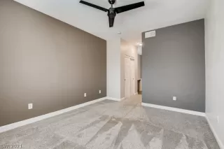 Photo #5: 2294056 Listing