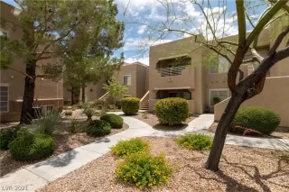 Photo #3: 2294075 Listing