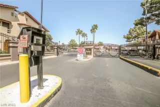 Photo #1: 2294077 Listing 