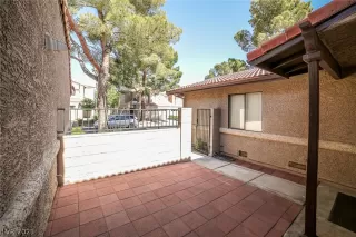 Photo #4: 2294077 Listing 