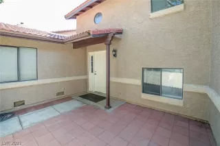 Photo #5: 2294077 Listing 