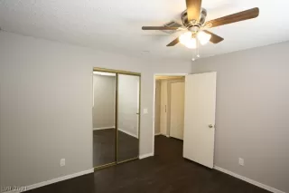 Photo #5: 2294090 Listing 