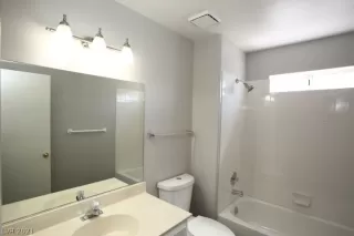 Photo #6: 2294090 Listing 