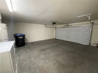 Photo #6: 2294098 Listing 