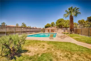 Photo #2: 2294099 Listing