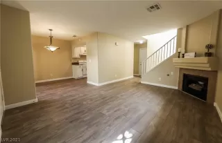 Photo #3: 2294108 Listing