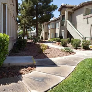 Photo #1: 2294166 Listing