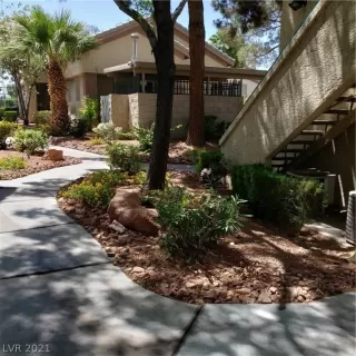 Photo #3: 2294166 Listing