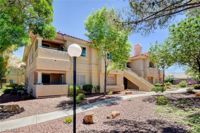 MLS: 2294170 Condo For Sale