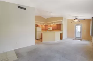 Photo #6: 2294170 Listing