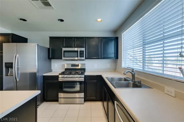 MLS: 2294235 Condo For Sale