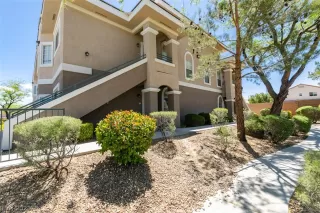 Photo #1: 2294235 Listing