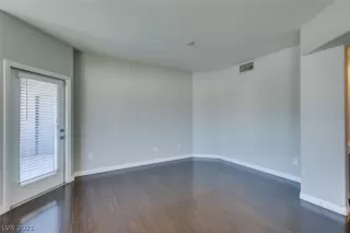 Photo #6: 2294235 Listing