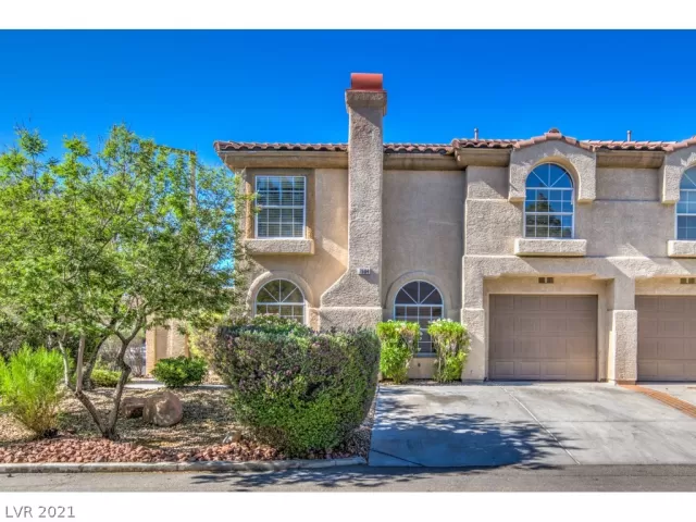 MLS: 2294248 Condo For Sale