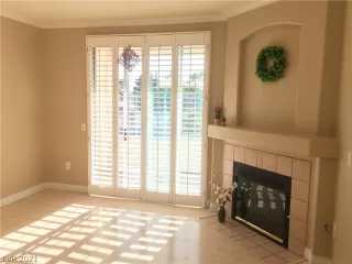 Photo #3: 2294255 Listing