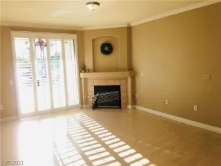 Photo #4: 2294255 Listing