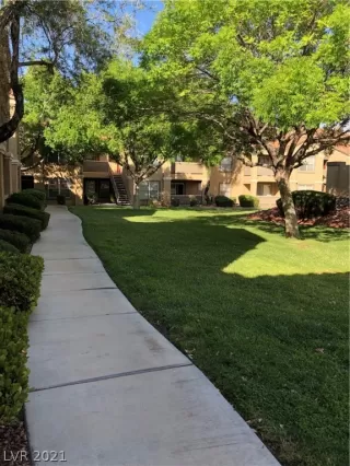 Photo #2: 2294294 Listing