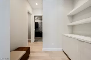 Photo #6: 2294295 Listing