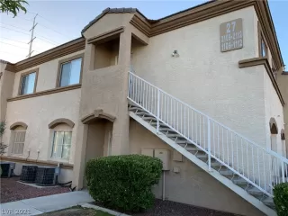 Photo #1: 2294301 Listing