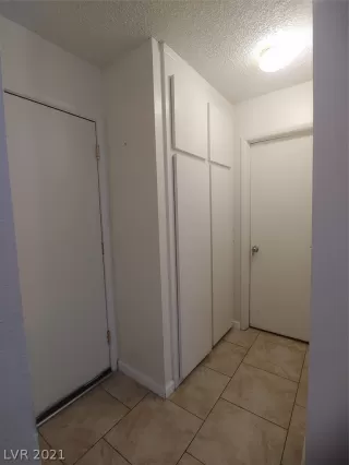 Photo #5: 2294303 Listing 