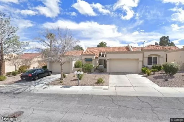 MLS: 2294311 Condo For Sale