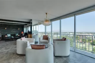 Photo #2: 2294314 Listing