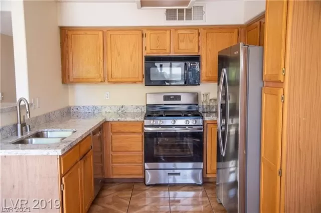 MLS: 2294397 Condo For Sale