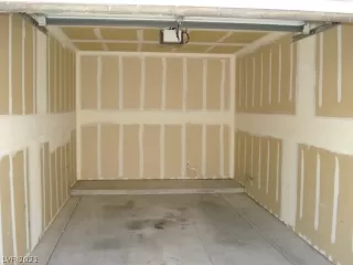 Photo #6: 2294415 Listing 