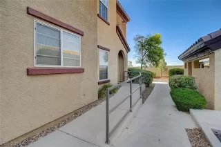 Photo #2: 2294429 Listing