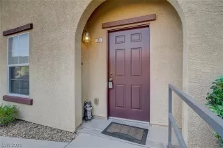 Photo #3: 2294429 Listing