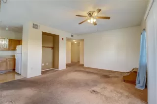 Photo #6: 2294429 Listing