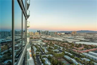 Photo #5: 2294442 Listing