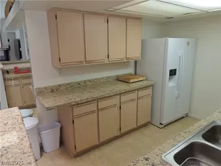 Photo #6: 2294454 Listing