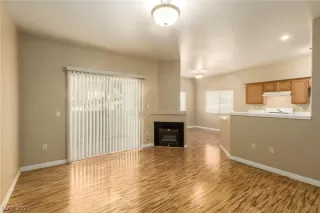 Photo #5: 2294465 Listing