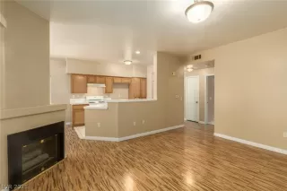 Photo #6: 2294465 Listing