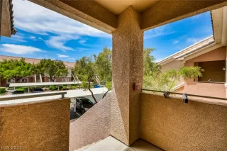 Photo #3: 2294472 Listing 