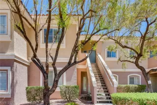 Photo #1: 2294480 Listing