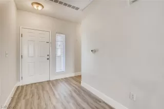 Photo #5: 2294480 Listing