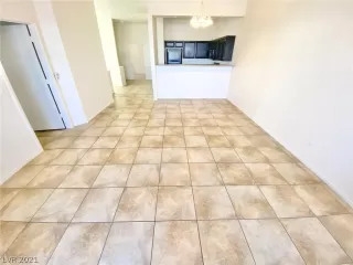 Photo #1: 2294496 Listing 